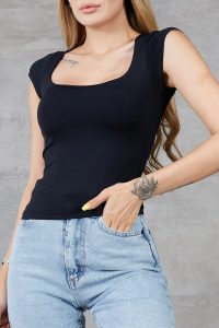 Kadın U Yaka Kısa Kol Likralı Body