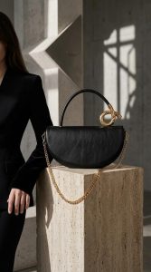Siyah Yumuşak Deri El ve Omuz Çantası Gold Zincir Detaylı Kadın Çanta 27×15 cm
